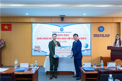 Trường Đại học Mỏ – Địa chất tổ chức Ngày sách và văn hóa đọc 2025 - Cùng sách bước vào kỷ nguyên vươn mình của dân tộc