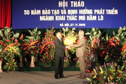 Hội thảo về đào tạo ngành khai thác mỏ hầm lò